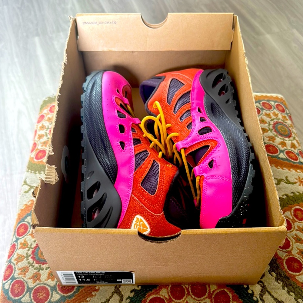 Trail shoes
